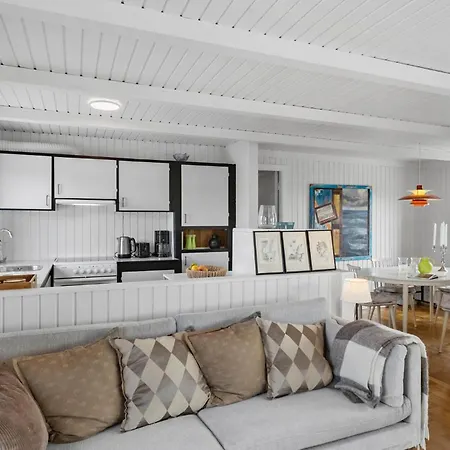 4 Bedroom Cozy In * Saltum