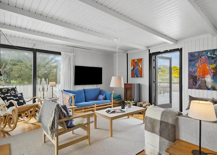 4 Bedroom Cozy In Сasa de vacaciones *