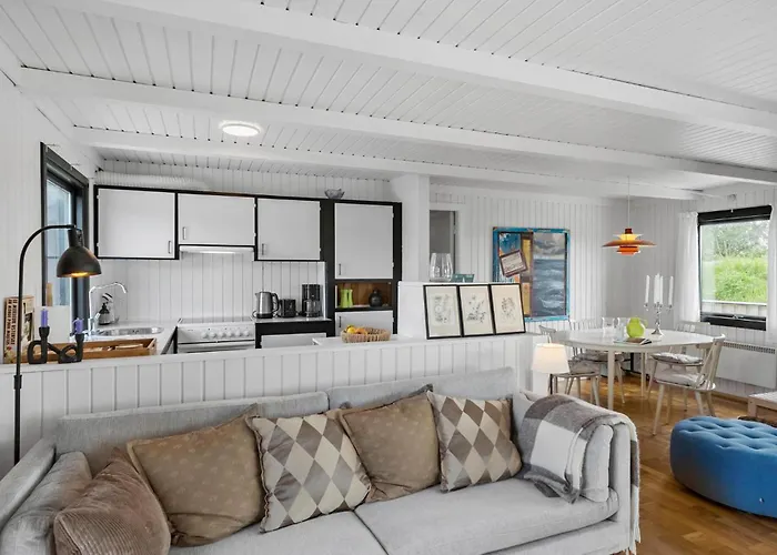 4 Bedroom Cozy In * Saltum